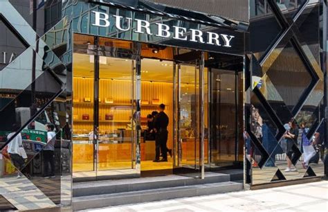 aspettative future burberry|burberry climate change.